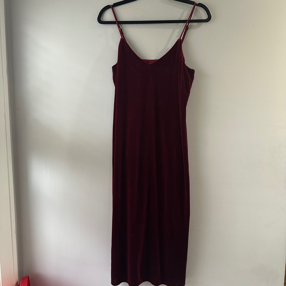 Allison Joyโ Burgundy Velvet Midi Slip Dress Adjustable Straps Size S
